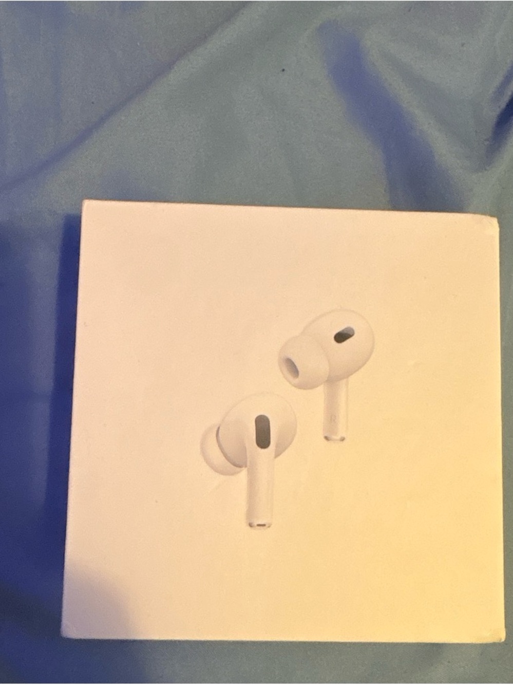 Apple White Wireless Earbuds with Charging Case